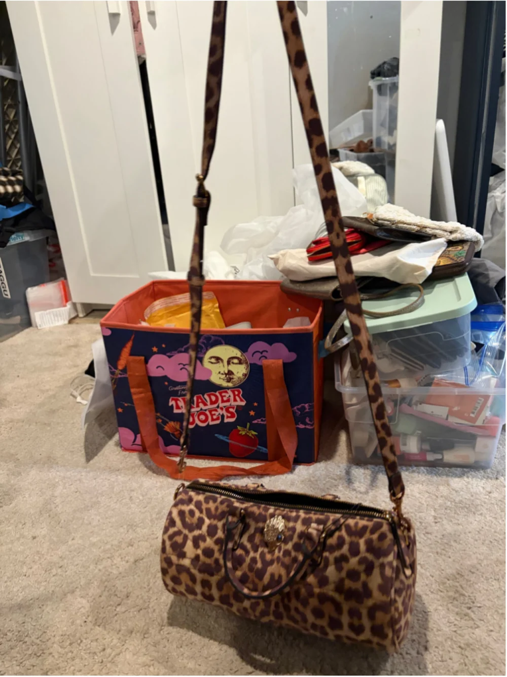 Kurt Geiger Kensington Barrel bag in Leopard